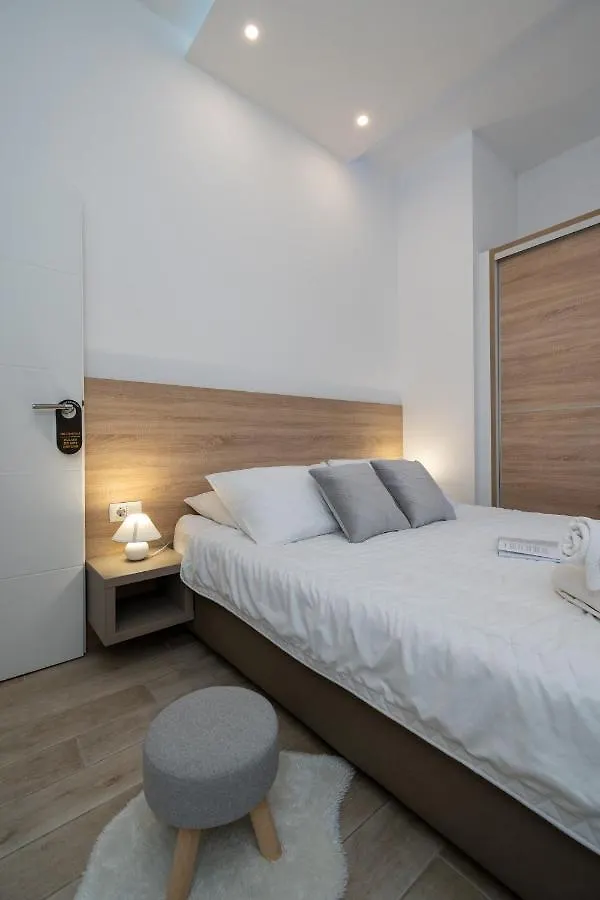Apartments Palace Kolovare Zara Croazia