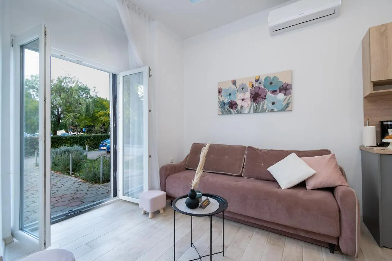 Apartments Palace Kolovare Zadar Croatia
