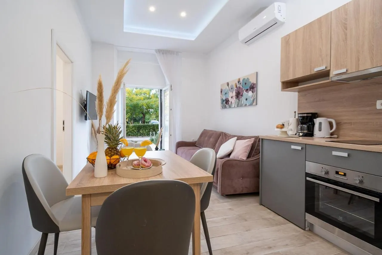 Apartments Palace Kolovare Zadar Croatia